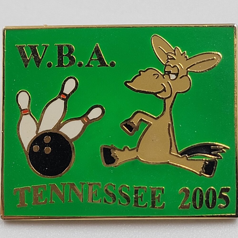 2005 Tennessee WBA Bowling Donkey Enamel Pin Vintage Sports Collectible